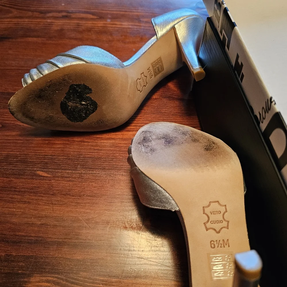 Elegant Silver Women's Open-Toe Heels‎ From Browns. Size 6.5 - Picture 6 of 9